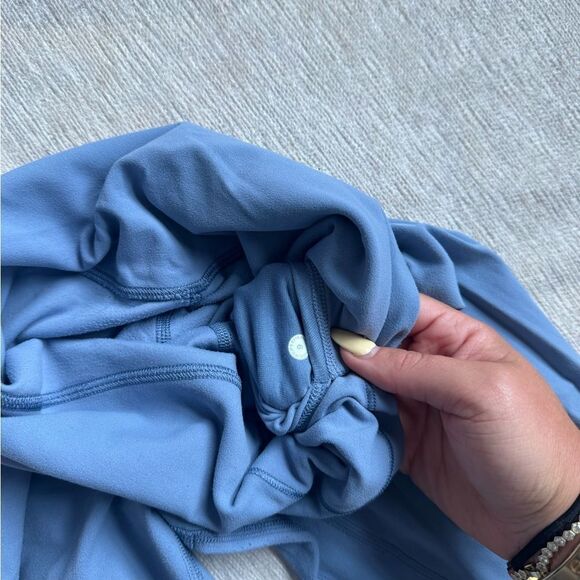 Lululemon Women Align HR Tight Legging 25" Size 6 Nulu Water - Picture 3 of 3